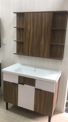 Çağdaş Banyo Mobilyası Vanities Zemin Asılı Monte Ayna Görünmez